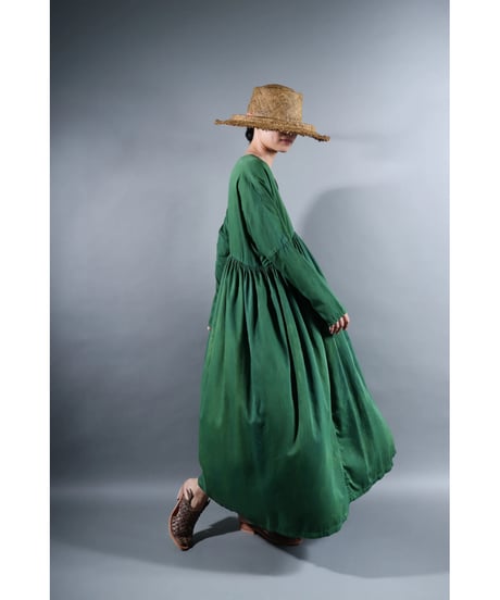 3.Kurteno valo / Long sleeve / Organic cotton satin / Leaf green