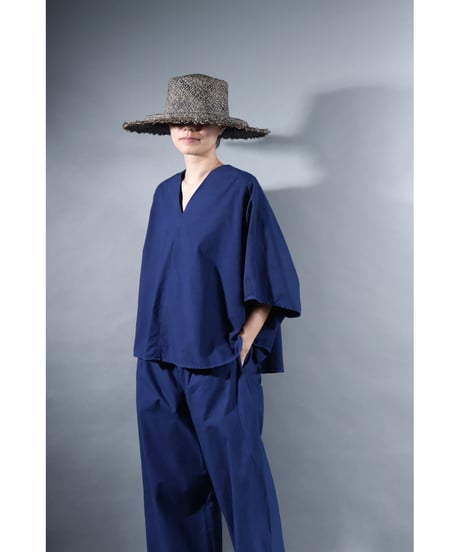 １.Ronda v-neck tops / sp / Organic cotton /  Ryukyu indigo