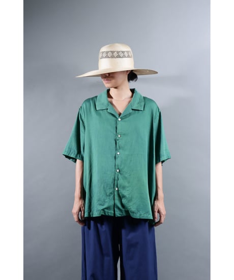 1.Kolumo / size1 / satin / Atoll green