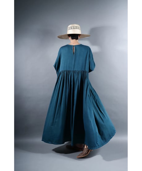 4.Kurteno-dress  / Long sleeve / Organic cotton satin / Dark water