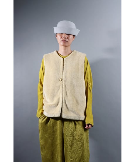 2.Fur vest crew neck / Organic cotton / Clove
