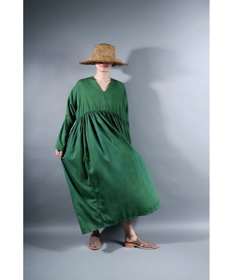 3.Kurteno valo / Long sleeve / Organic cotton satin / Leaf green