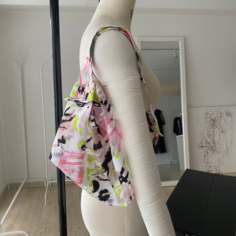 "paper fan" BAG
