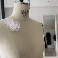 LACE parts⚪️⚪️brooch