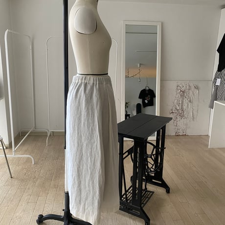 WHITE ramie LINEN "skirt "
