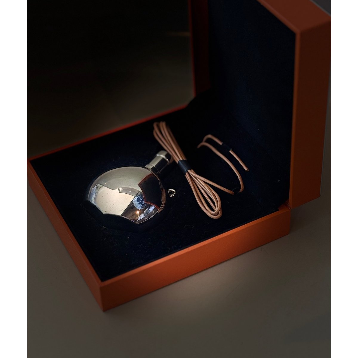 HERMES】Perfume Bottle Necklace | BAKU STORE