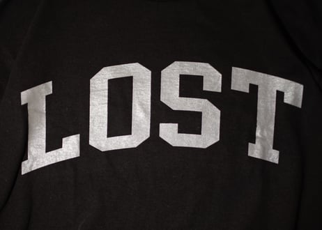 LOST COLLEGE LOGO L/S TEE