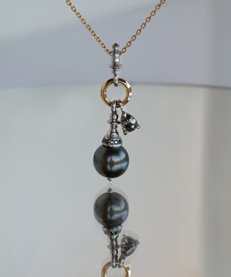 One of a kind / South Sea Pearl & Diamond Necklace ＜K18YG/Pt＞