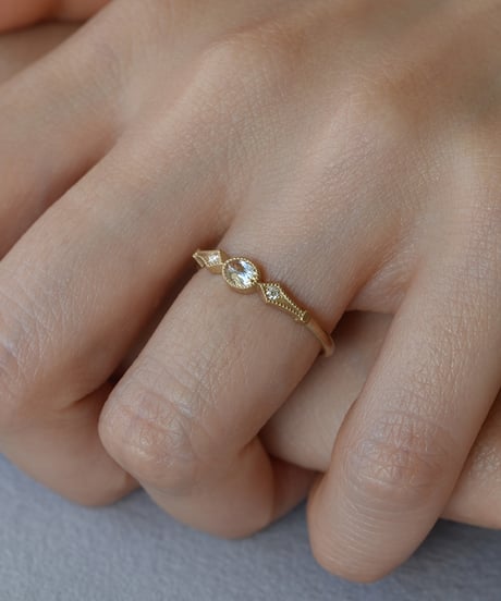 One of kind / Natural Diamond Ring ＜K18YG＞ -R226YG