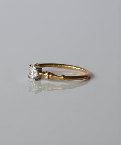 One of kind SPINDLE - HALO / E color Diamond Ring ＜K18YG/Pt＞ -R330YGPT