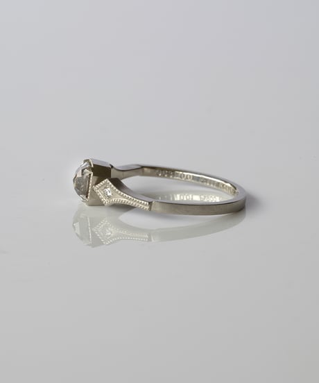 One of kind / Natural Diamond Ring ＜Pt＞ -R631PT