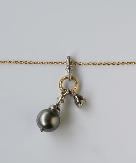 One of a kind / South Sea Pearl & Diamond Necklace ＜K18YG/Pt＞