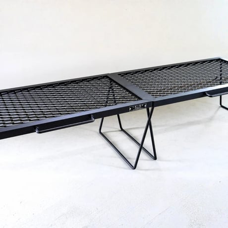 <サンゾー工務店>IRON TABLE