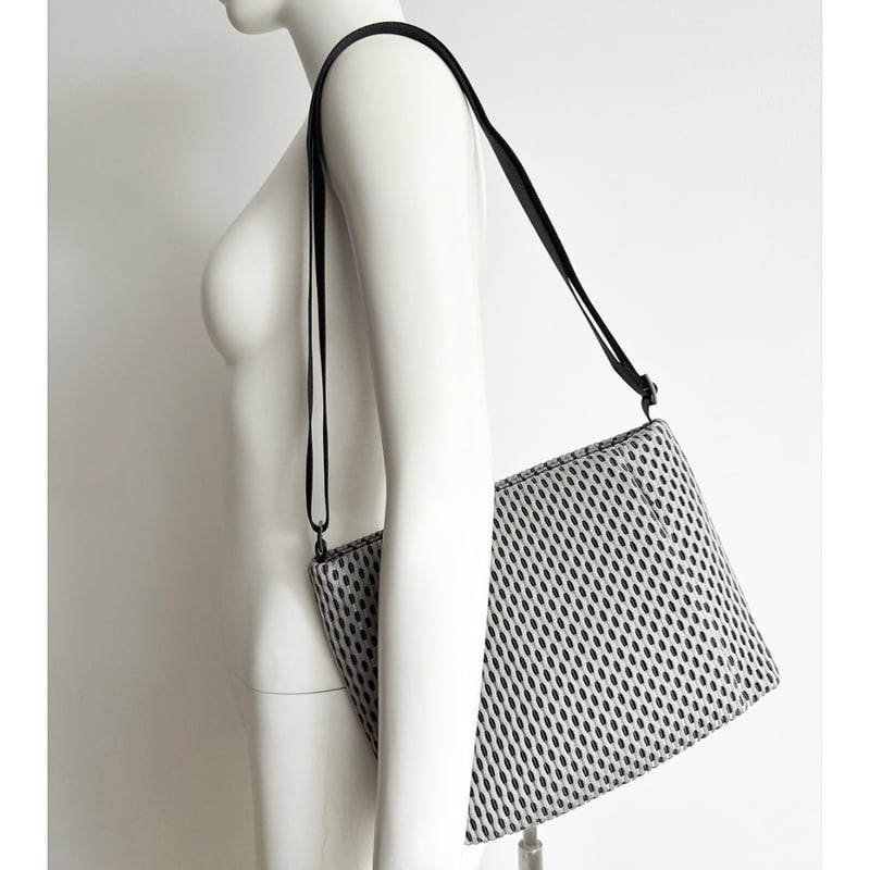 Pochette DEEP Swimming mesh, DOT Black, LINE B
