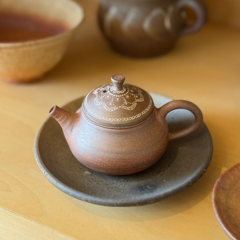 小北條 Kohokujo 焼締 象嵌 後手急須 ST1235 | TOKONAME ISOBE