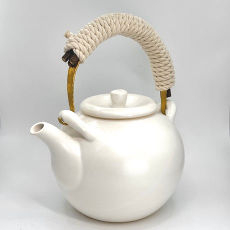 甚秋  伊藤成二  Jinshu  Seiji Ito  煮水器 白 　ST1360