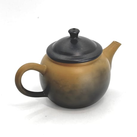 片山白山 Hakusan Katayama 黄泥 窯変 茶注　ST1236