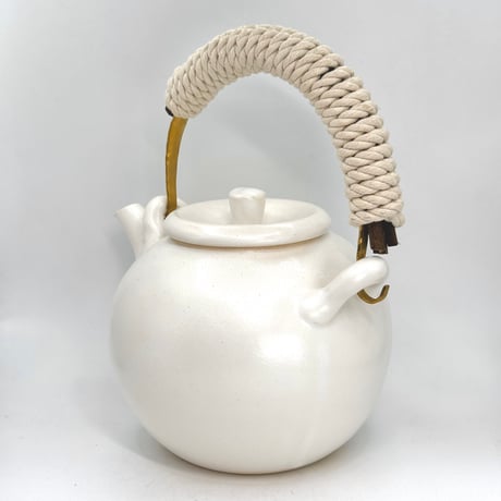 甚秋  伊藤成二  Jinshu  Seiji Ito  煮水器 白 　ST1360