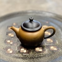 片山白山 Hakusan Katayama 黄泥 窯変 茶注　ST1236