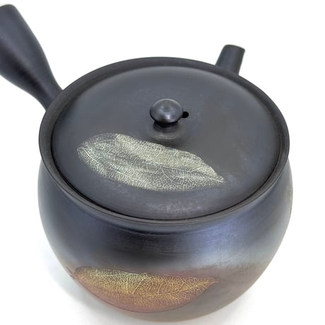 水野陽景 Yokei Mizuno  火窯変 白木ノ葉紋 茶注(柿型 大) 　ST1283