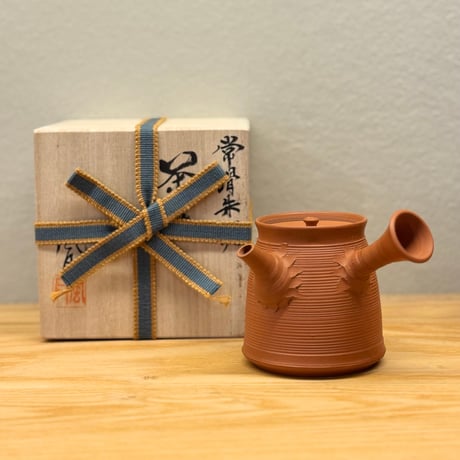 村越風月 Fugetsu Murakoshi 常滑朱泥茶注 糸目 木箱付　ST1350