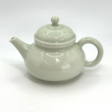 前川淳蔵 Junzo Maekawa 青磁茶壺　ST1218