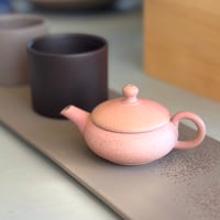 甚秋  伊藤成二  Jinshu  Seiji Ito  後手茶壺 小 　ST1264