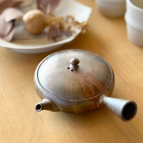 水野陽景 Yokei Mizuno  焼締火襷 平型小茶注 　ST1284