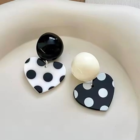 Asymmetry Dot Heart Pierce