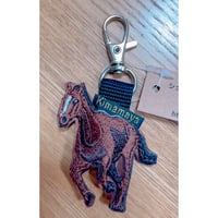 シュールな刺繍ワッペンキーホルダー(馬)