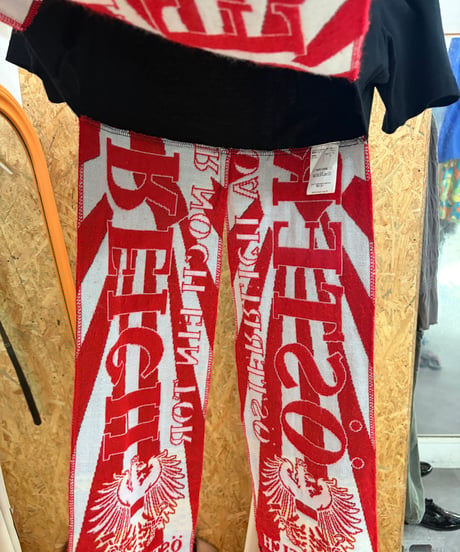 ANDREA CREWS scarf docking tee