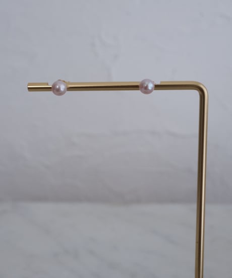 Round PK stud pierce