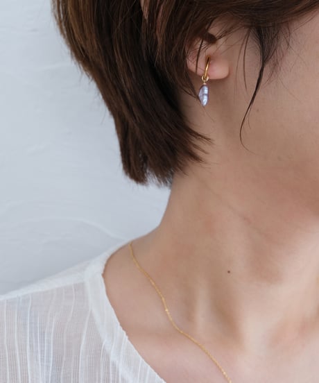 Mauve earring