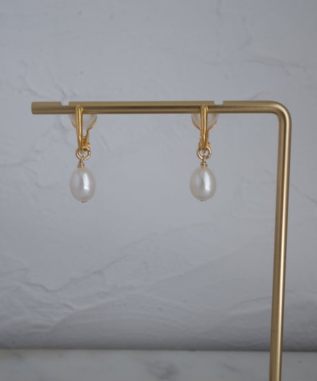 Egg short earring (WH / PK)