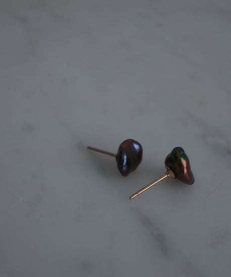 Marron stud pierce