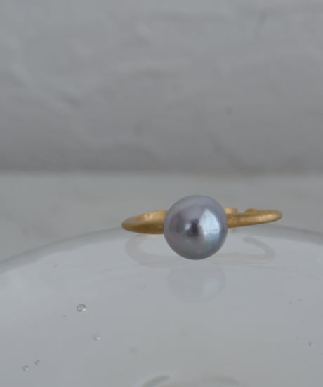 Akoya GY liner earcuff S