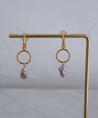 Mauve circle earring