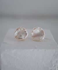 petal LL stud pierce