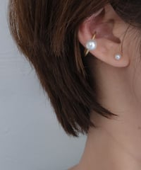 Akoya WH liner earcuff M