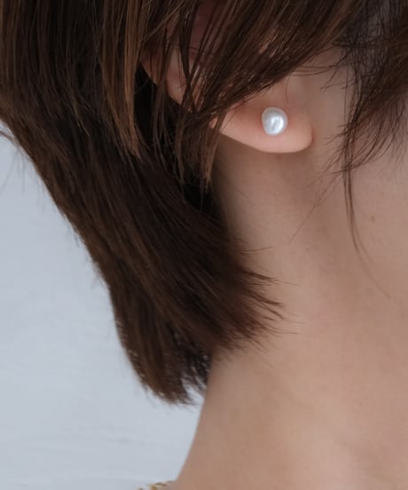 Poppy stud pierce