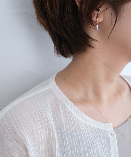Mauve earring