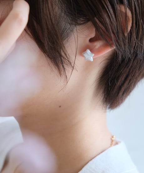 Hoshi stud pierce