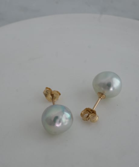 Akoya GY stud pierce 9mm