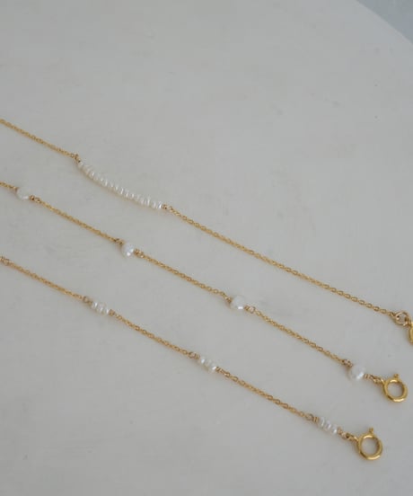 Flow station bracelet