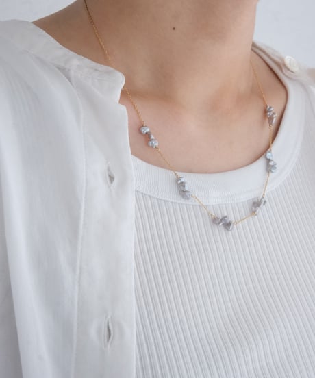 Petal random GY station necklace