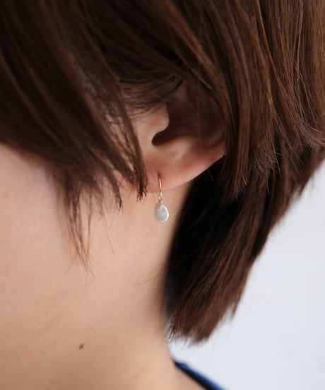 Grain hook pierce