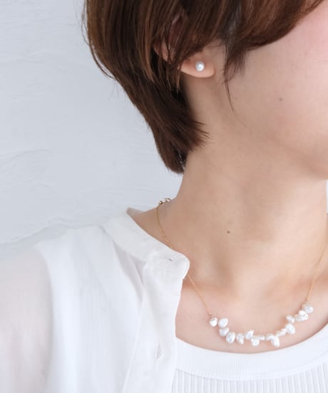 Poppy stud pierce