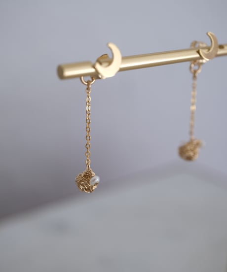 Tsuki x Crochet back catch pierce