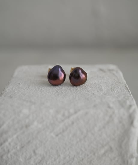 Marron stud pierce