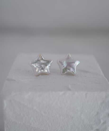 Hoshi stud pierce